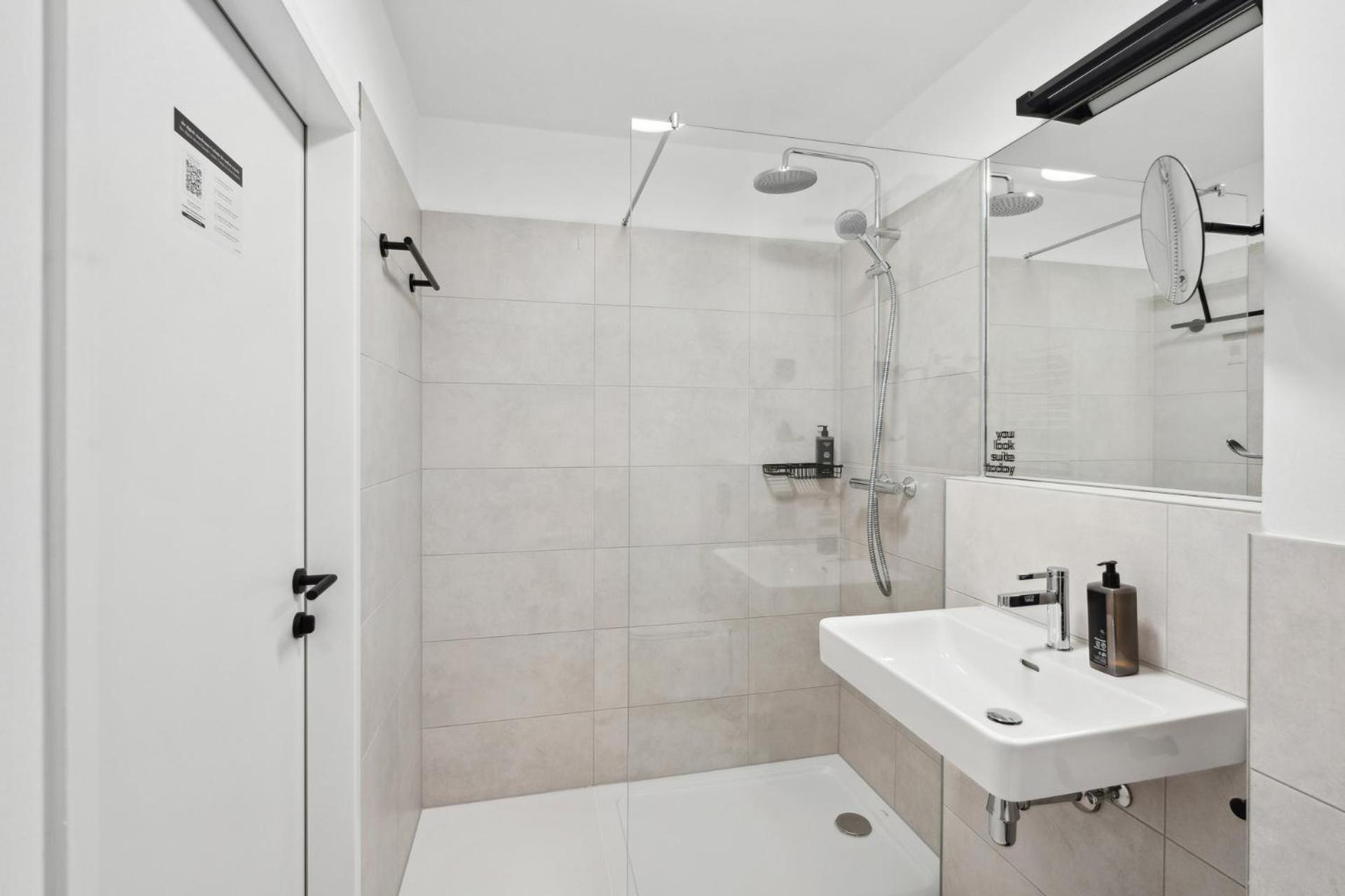Limehome Salzburg Sterneckstr. ภายนอก รูปภาพ