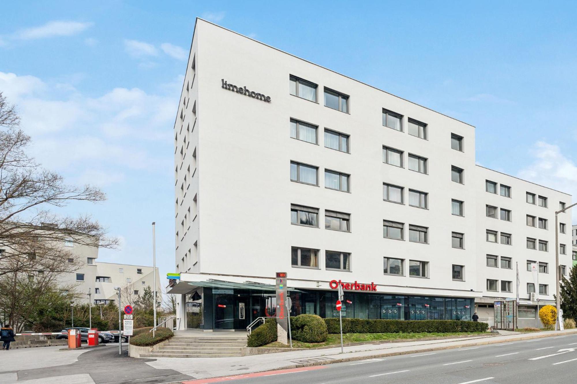 Limehome Salzburg Sterneckstr. ภายนอก รูปภาพ